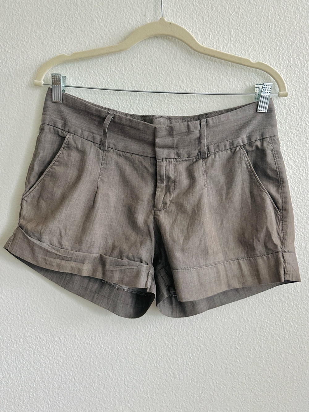 Banana Republic Martin Fit Soft Gray/Brown Linen Chino Cuffed Hem (Size: 6)